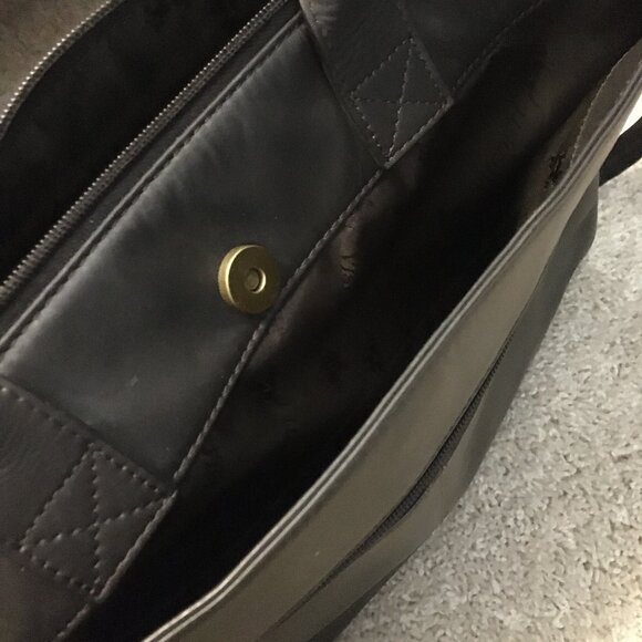 Visconti Genuine Leather Black Messenger/Briefcase/Laptop Bag - Picture 13 of 15